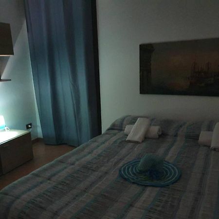 Ferienwohnung Al Cortile Di Maqueda Palermo Exterior foto