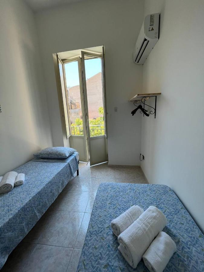 Ferienwohnung Al Cortile Di Maqueda Palermo Exterior foto