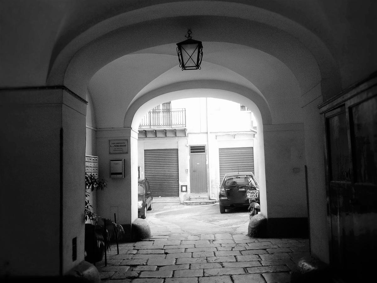 Ferienwohnung Al Cortile Di Maqueda Palermo Exterior foto